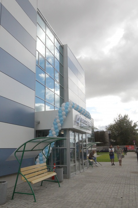 c2fua3rwzxrlcmj1cmcuymv6zm9ybwf0ys5yds9jb250zw50l2ltywdlmja3mjc3mty3lmpwzz9fx2lkptgznjgz