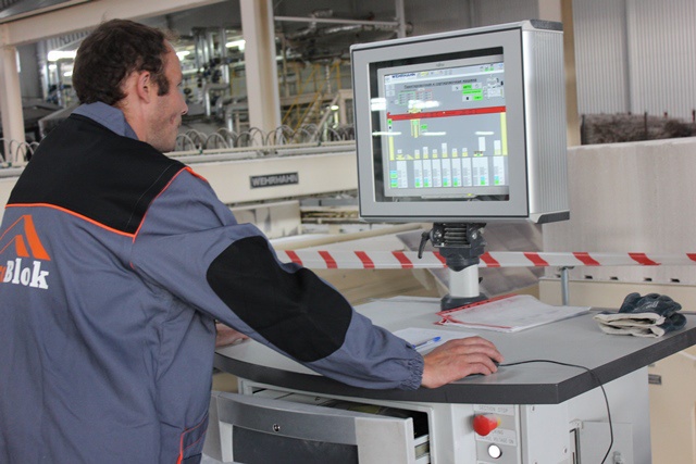 d3d3LmZyZWVrYWxpbmluZ3JhZC5ydS91cGxvYWQvaWJsb2NrLzI3Yy9kYW5pc2hldnNraXktbm92eXktemF2b2QtXzIwXy5qcGc_X19pZD04Mjc1Mw==