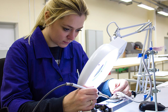 d3d3lnnkzwxhbm91bmfzlnj1l3vwbg9hzhmvms84lze4nde0nzc1odm3nzrfb3jpzy5qcgvnp19fawq9oduzodi